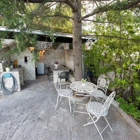 In With Sea View, Balcony, Air Conditioning, Wi-fi Appartamento