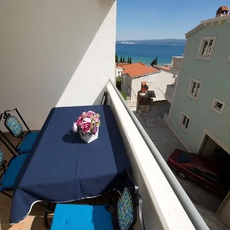 In With Sea View, Balcony, Air Conditioning, Wi-fi Appartamento *