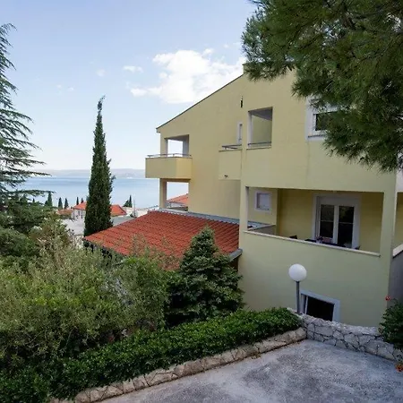 In With Sea View, Balcony, Air Conditioning, Wi-fi Duće