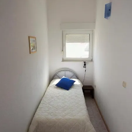 In With Sea View, Balcony, Air Conditioning, Wi-fi Appartamento